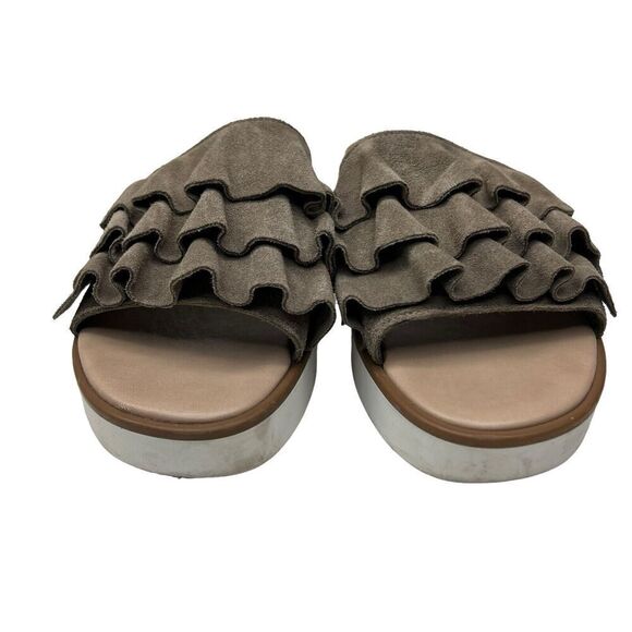 Seychelles Axis Taupe Suede Ruffle Slides Sandals Size 7.5 - Picture 3 of 9
